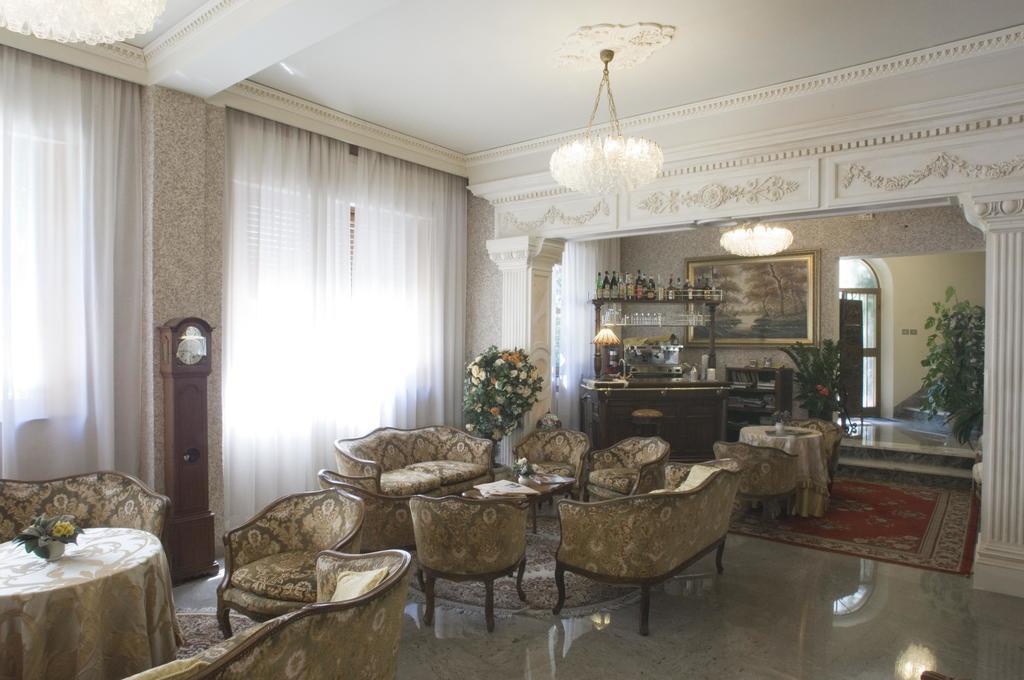 Hotel Patria Chianciano Terme Luaran gambar